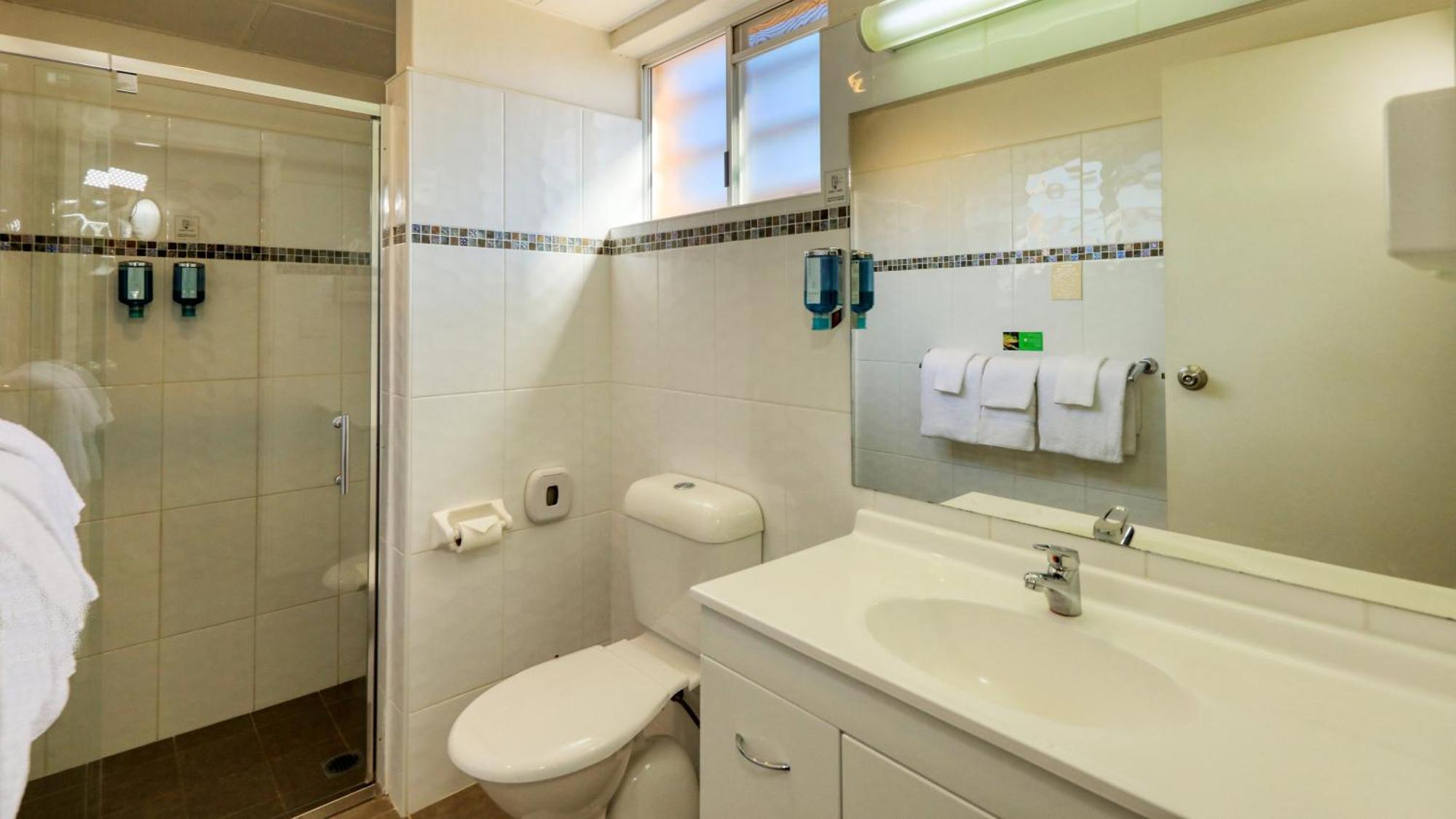 دوبو Blue Diamond Motor Inn المظهر الخارجي الصورة