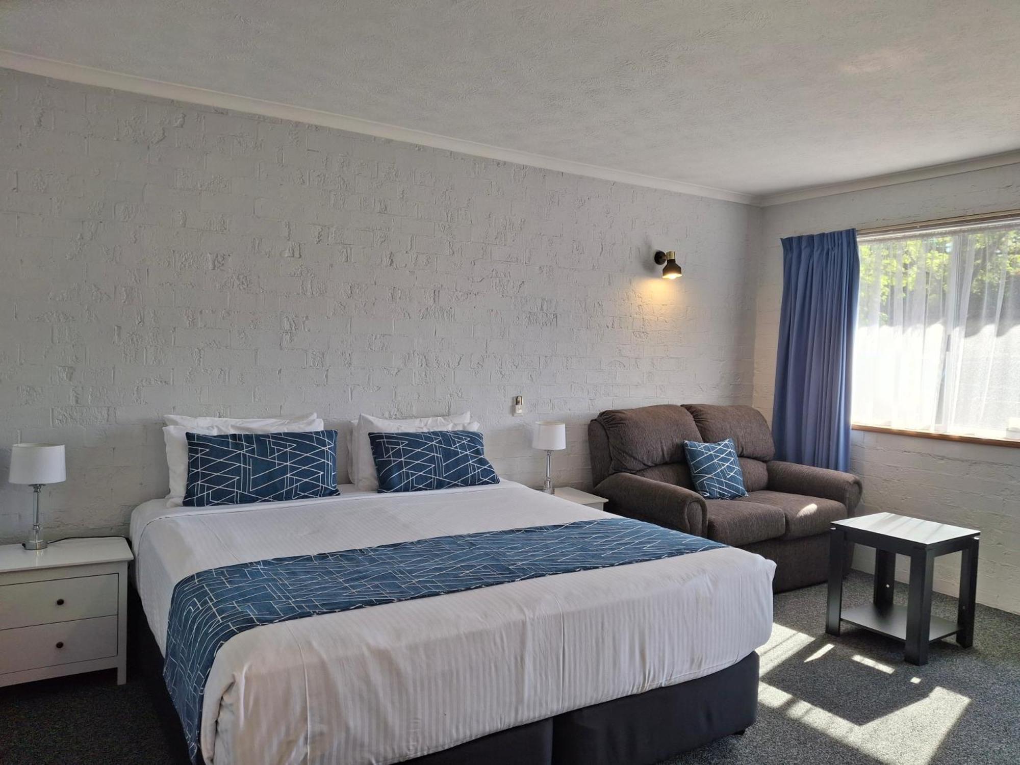 دوبو Blue Diamond Motor Inn المظهر الخارجي الصورة